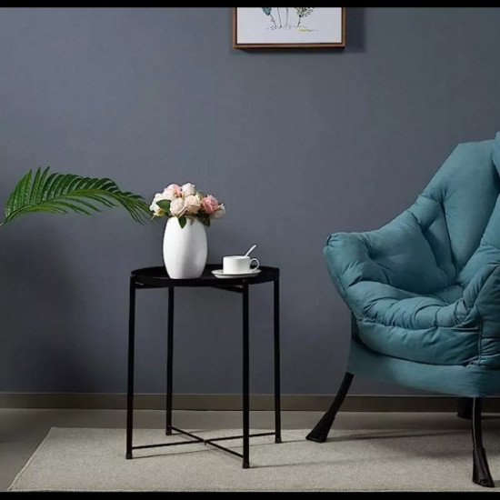 Черна кръгла метална маса