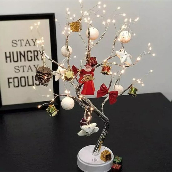 LED лампа дърво