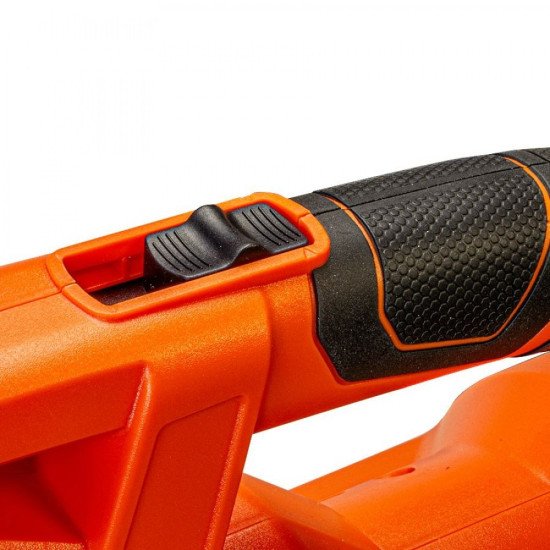 ЛИСТОСЪБИРАЧ С ВЪЗМОЖНОСТ ЗА СМУКВАНЕ И ИЗДУХВАНЕ