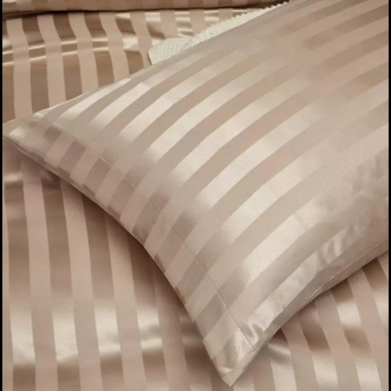 Луксозен сатенен спален комплект от 6 части – Бежов