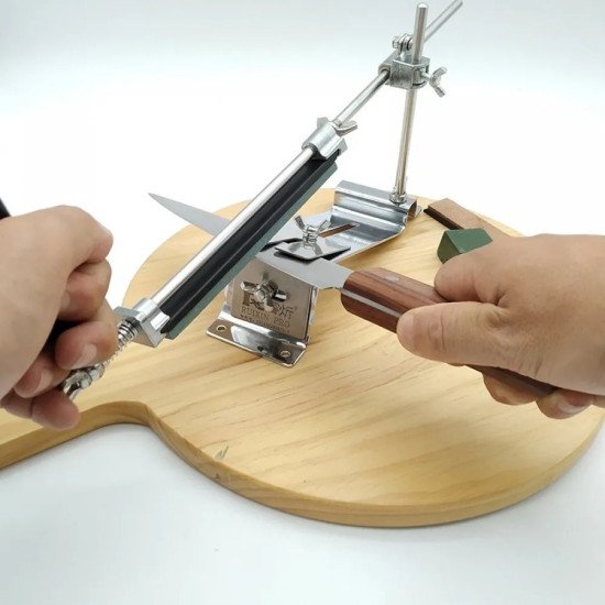 Уред за заточване на Ножове, Рендета, Длета под фиксиран ъгъл, абразиви 120, 320, 600, 1500 ТОЧИЛО