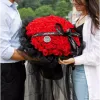 Огромен букет от 101 ароматни червени рози в елегантна опаковка – Подаръци | TopZone.bg